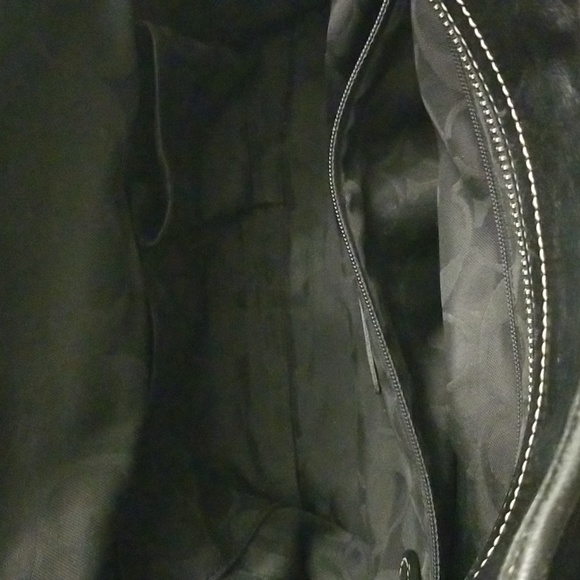 Coach Black Leather Medium Satchel with Top Zipper & Dust Bag, $65 - Picture 7 of 11